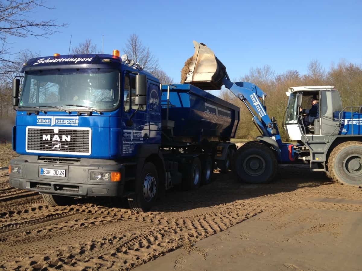 Transport von Boden- und Baustoffen